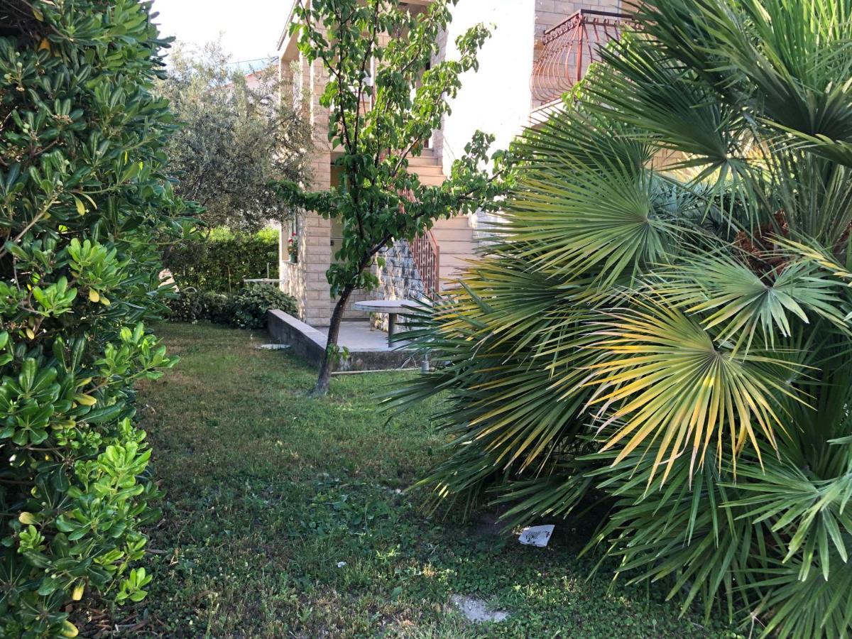 Garden Apartman Сплит Екстериор снимка